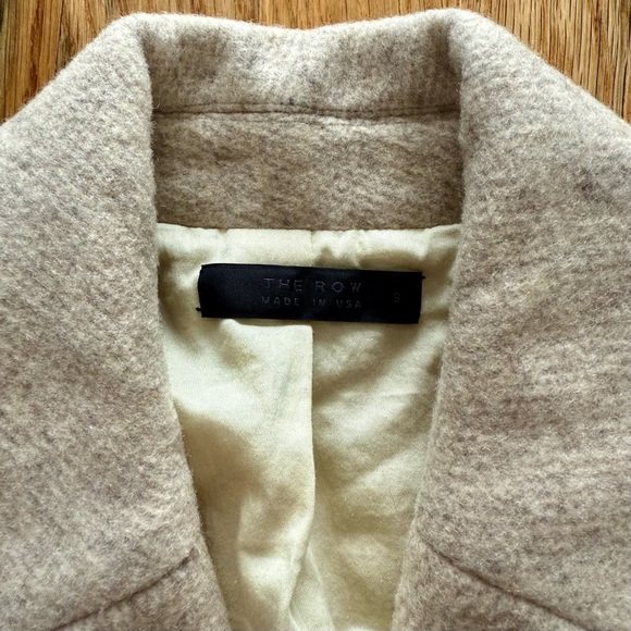 The Row Wool Cashmere Tan Belted Coat with Ostrich Trim – Size S – Made in USA - Picture 5 of 10